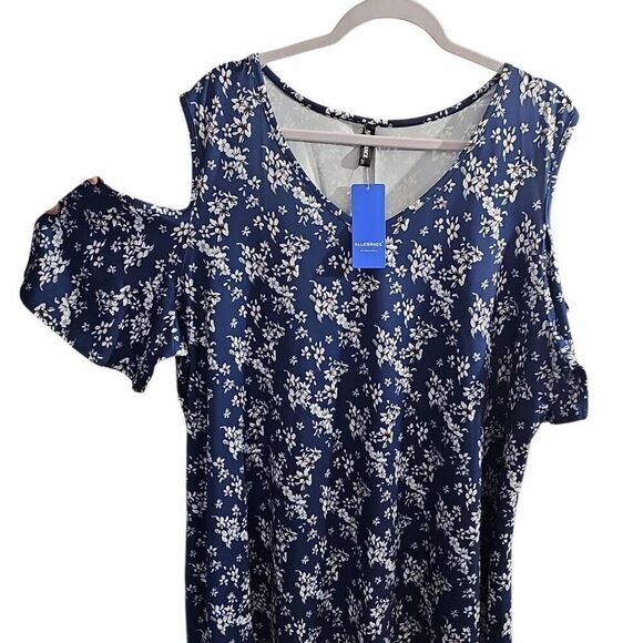 ALLEGRACE Plus Size 2X, Navy Blue Floral Print, Cold-Soulder Blouse. NWT - Picture 3 of 7